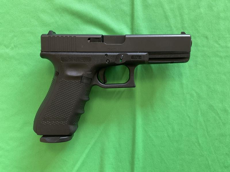 Glock 17 Gen 4 9mm Pistol - Image 2