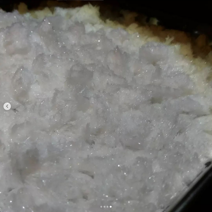 Aceburic Acid – (crystaline, white powder) - Image 3
