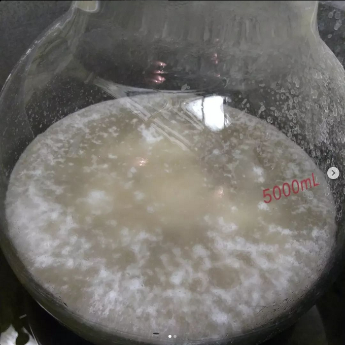 Aceburic Acid – (crystaline, white powder) - Image 4